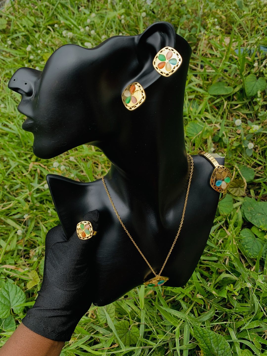 Gold/multicoloured steel set 004 - Image 2