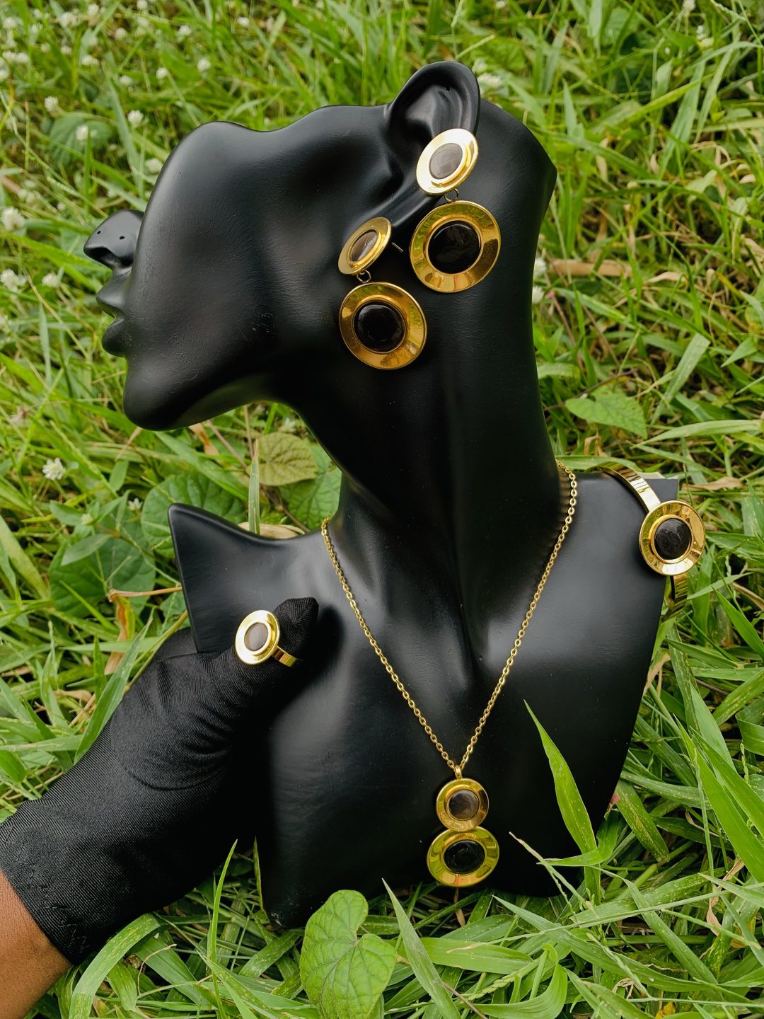 Gold/black steel set 009