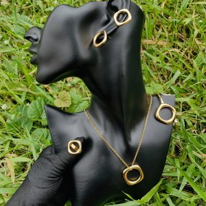 Square gold steel set 011