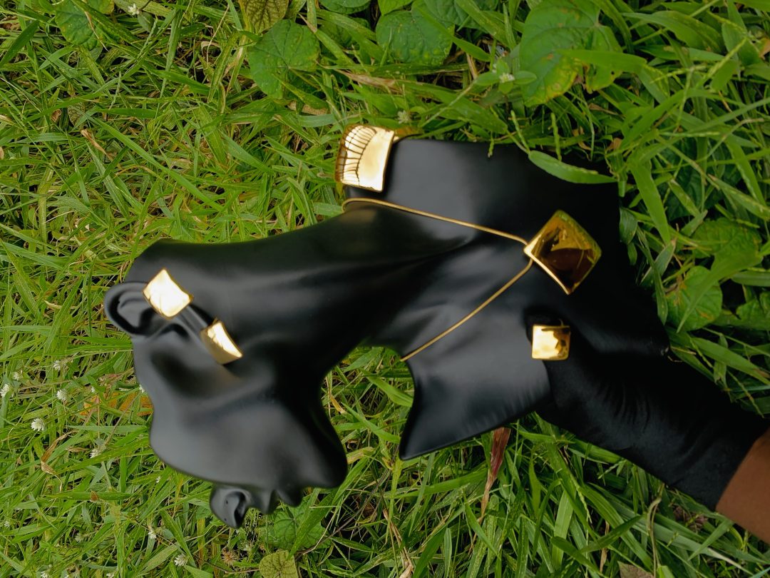 Gold square steel set 018