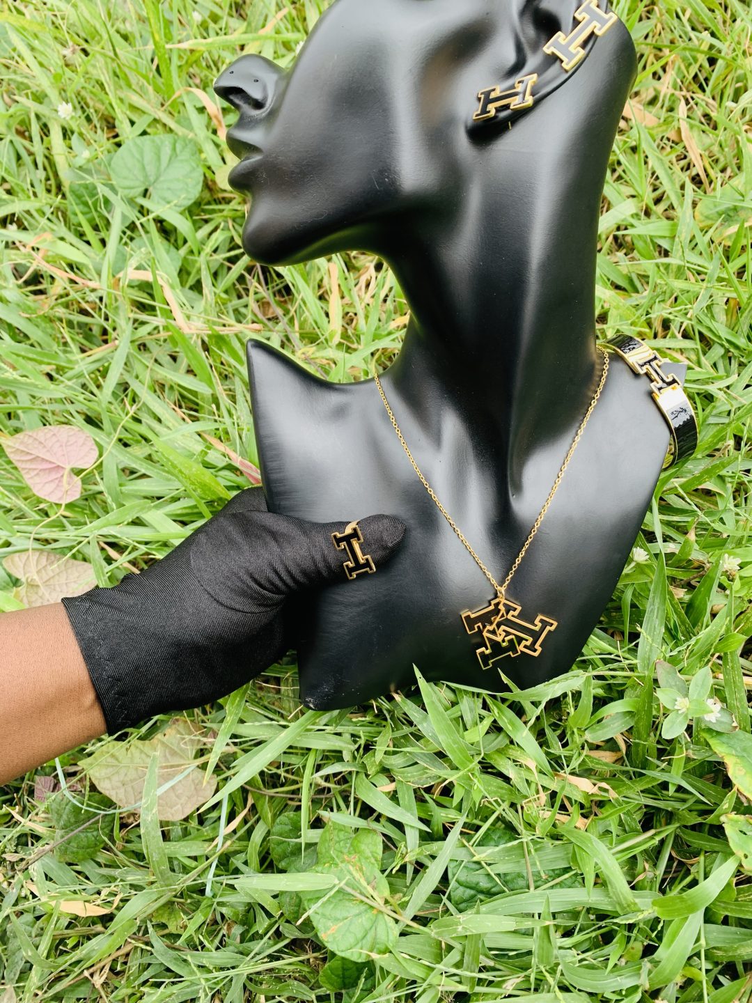 Gold/black Herms steel set - Image 3