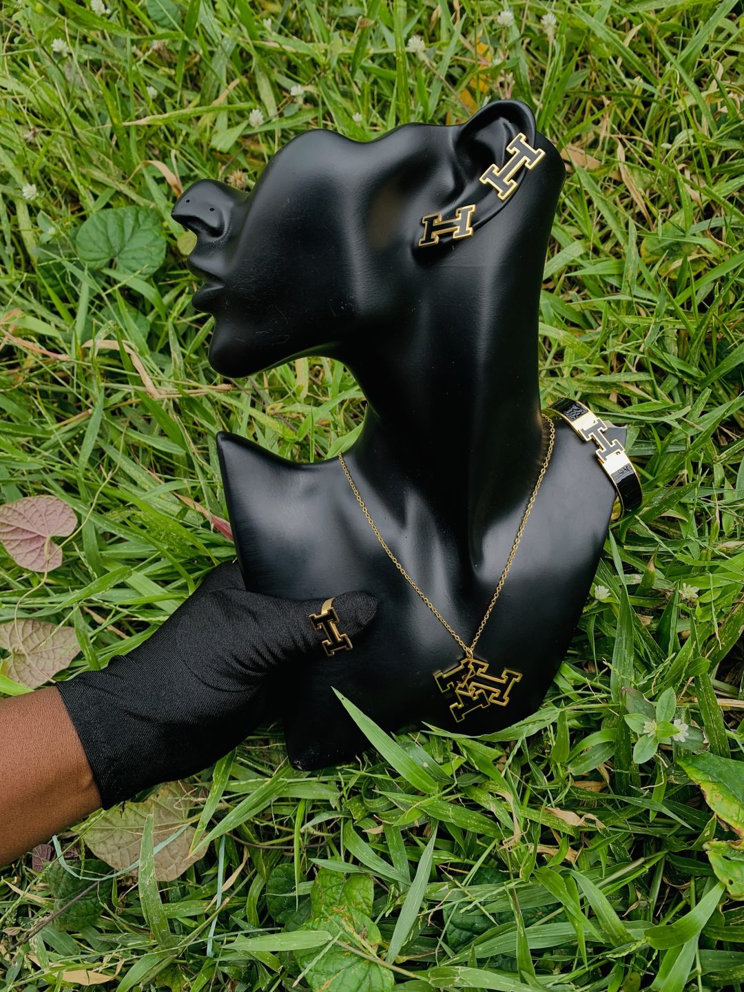 Gold/black Herms steel set - Image 2