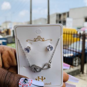 Fashion necklace and earrings 008