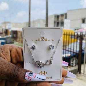 Fashion necklace and earrings 008