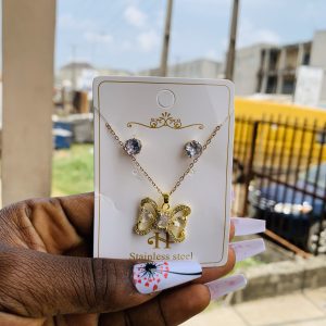 Fashion necklace and earrings 010