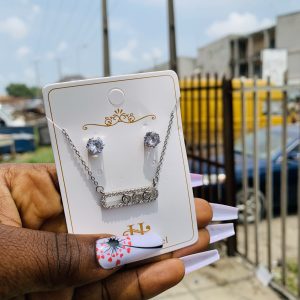 Fashion necklace and earrings 012
