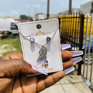 Fashion necklace and earrings 015