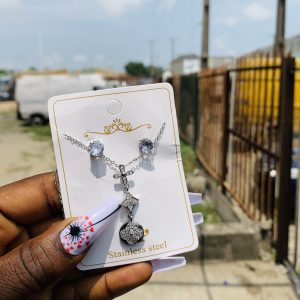 Fashion necklace and earrings 019