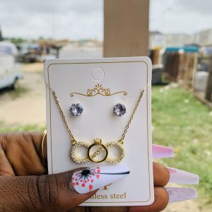 Fashion necklace and earrings 024