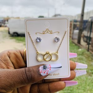 Fashion necklace and earrings 024