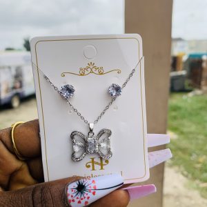 Fashion necklace and earrings 030