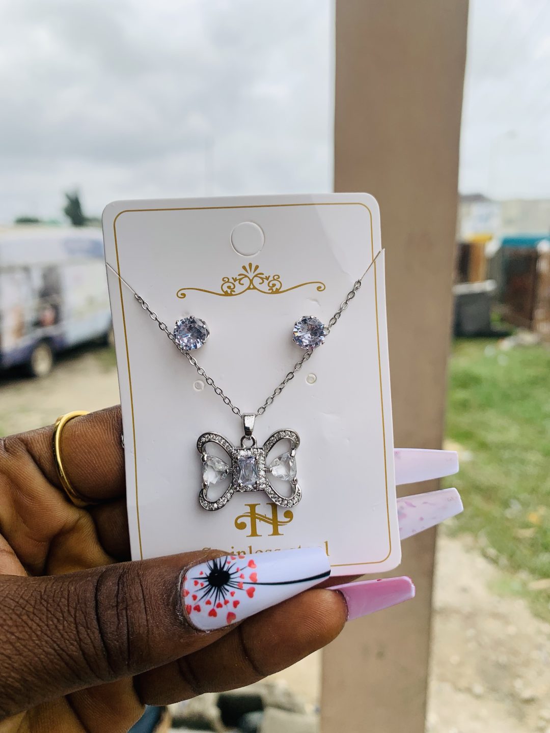 Fashion necklace and earrings 030