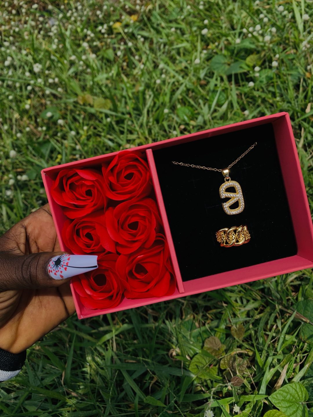 Dainty necklace and ring comes with paper box 008
