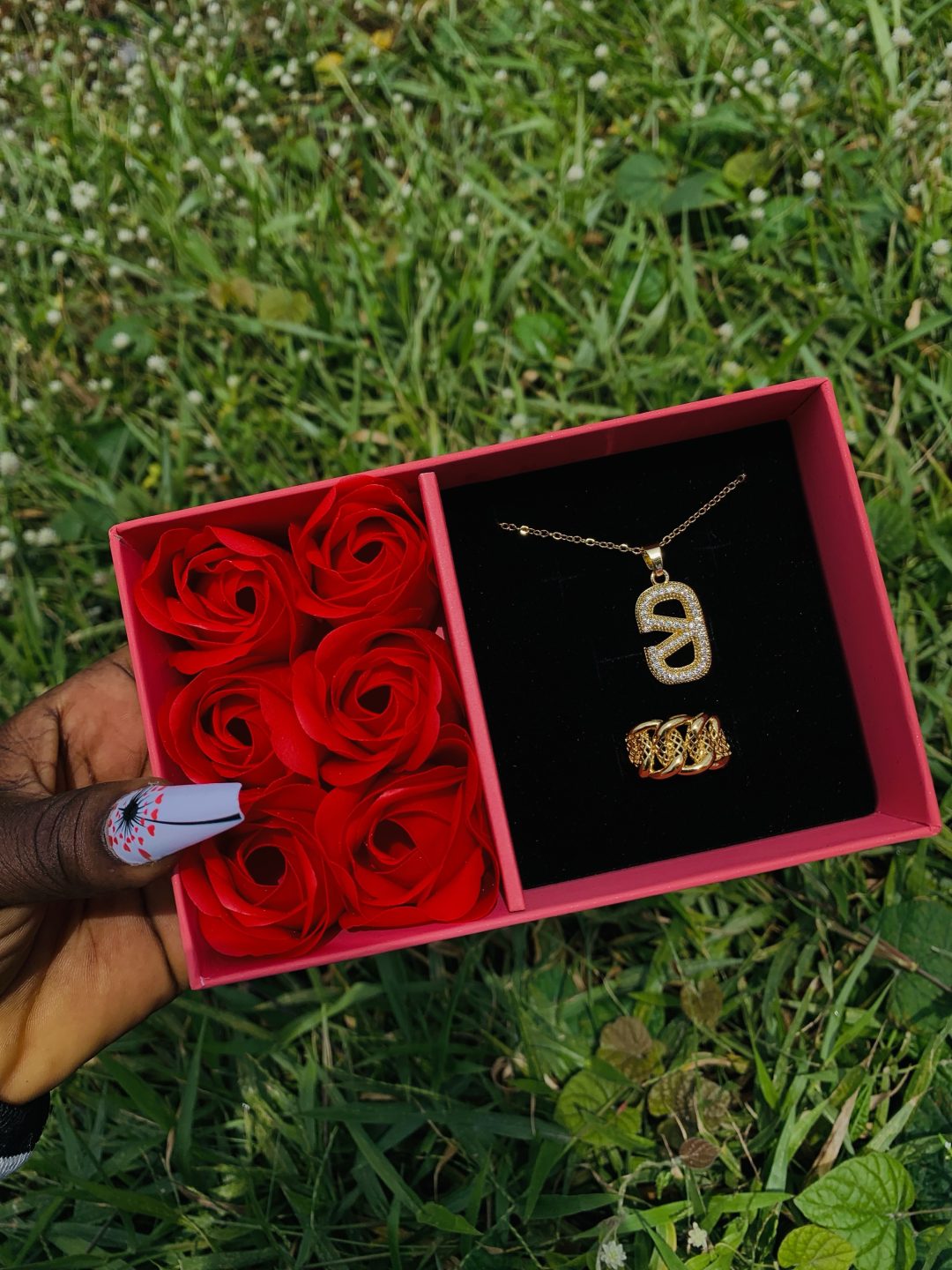 Dainty necklace and ring comes with paper box 008 - Image 2