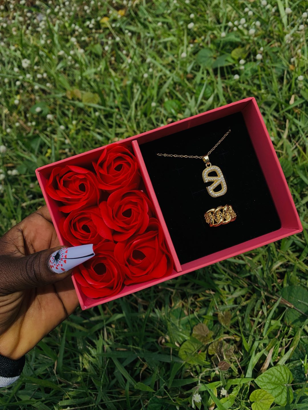 Dainty necklace and ring comes with paper box 008 - Image 4