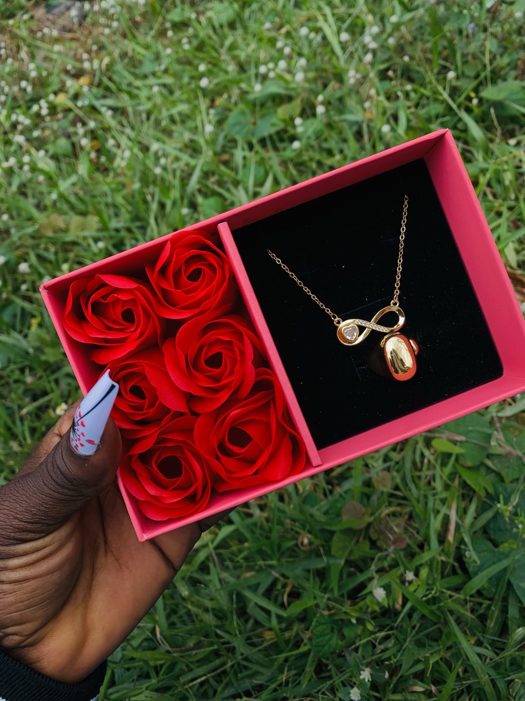 Dainty necklace and ring comes with paper box 007 - Image 4
