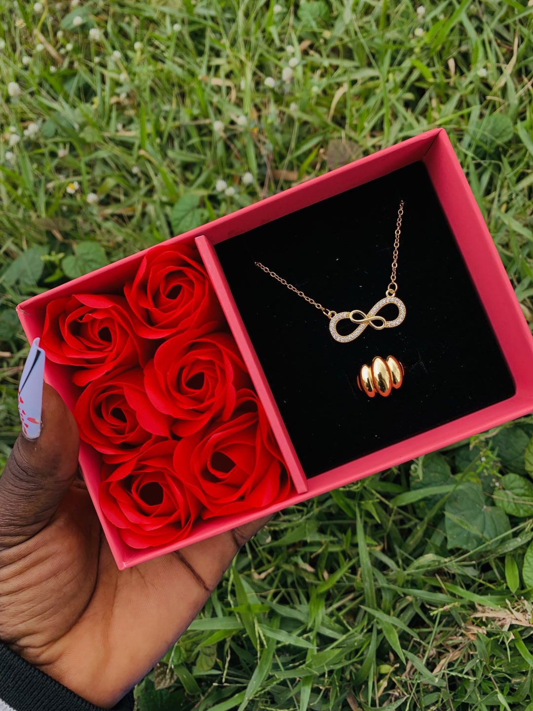 Dainty necklace and ring comes with paper box 006 - Image 2