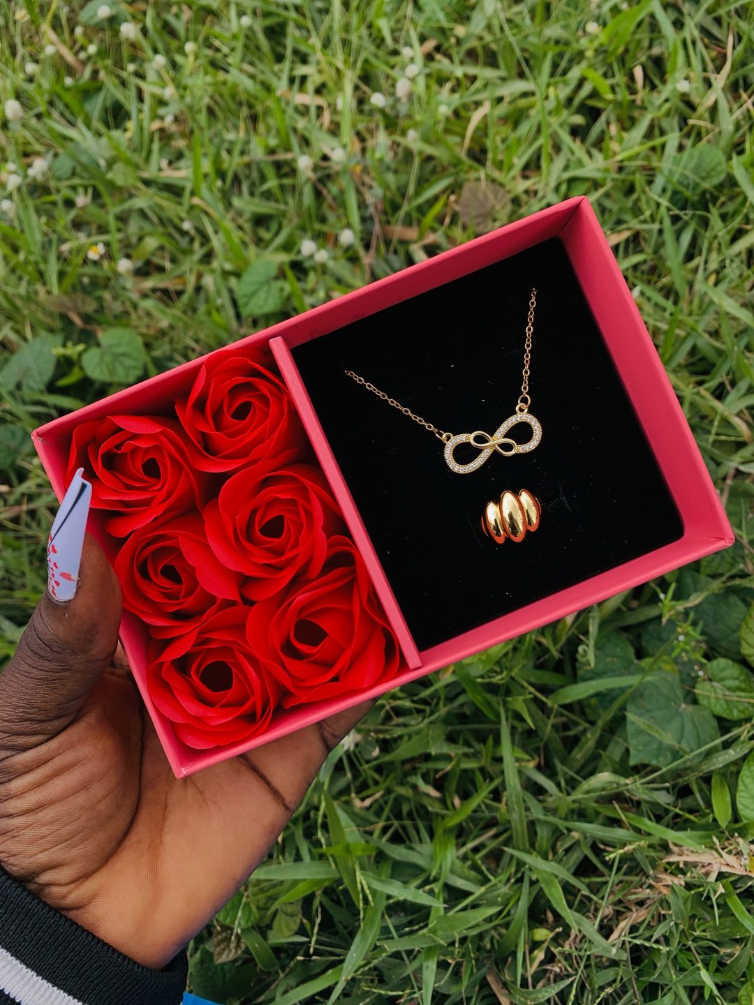 Dainty necklace and ring comes with paper box 006 - Image 3