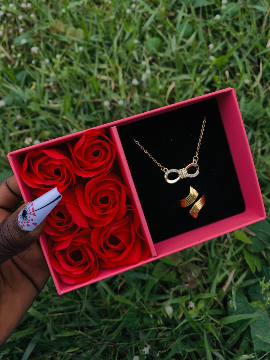 Dainty necklace and ring comes with paper box 005 - Image 3