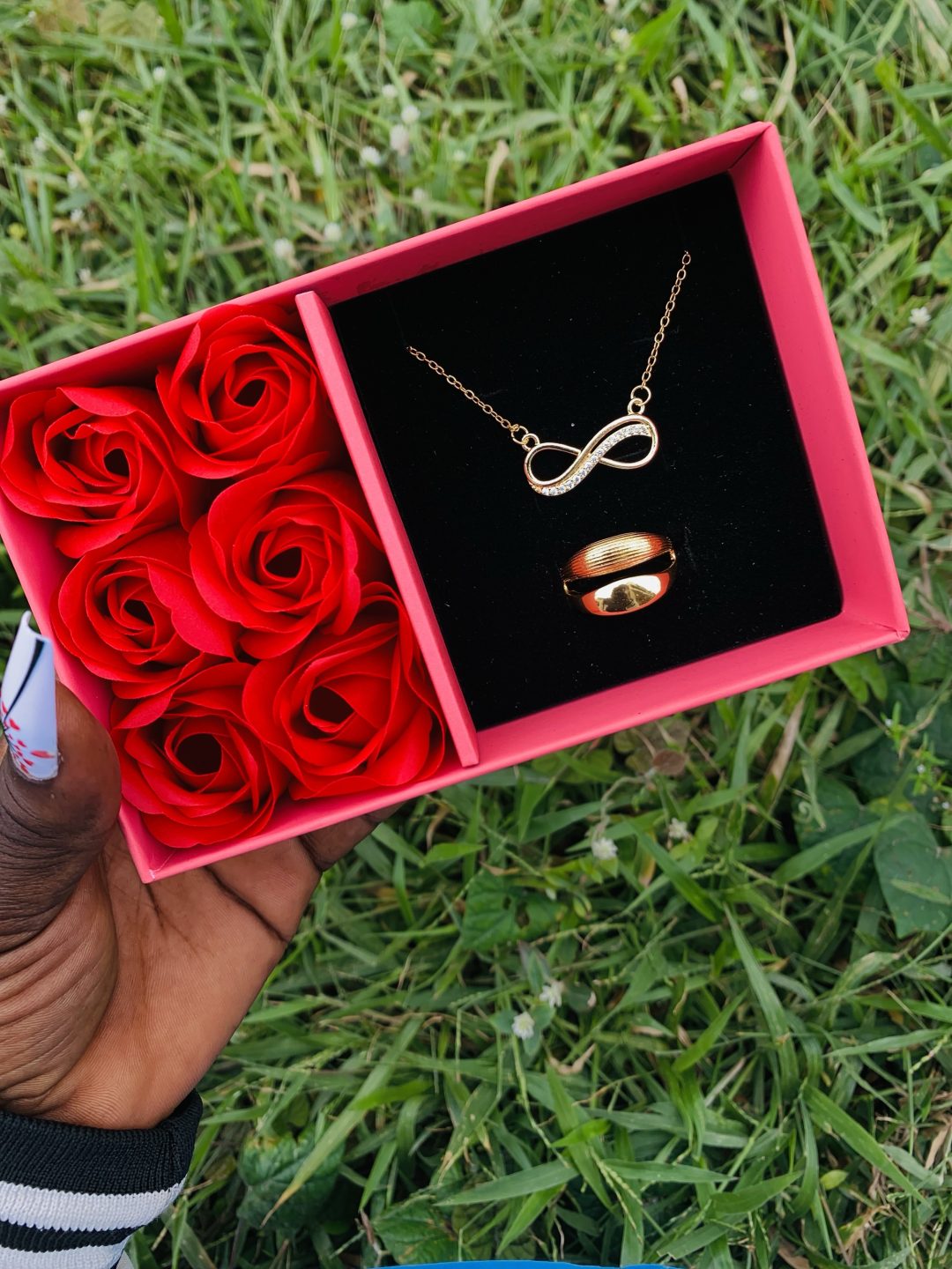 Dainty necklace and ring comes with paper box 002