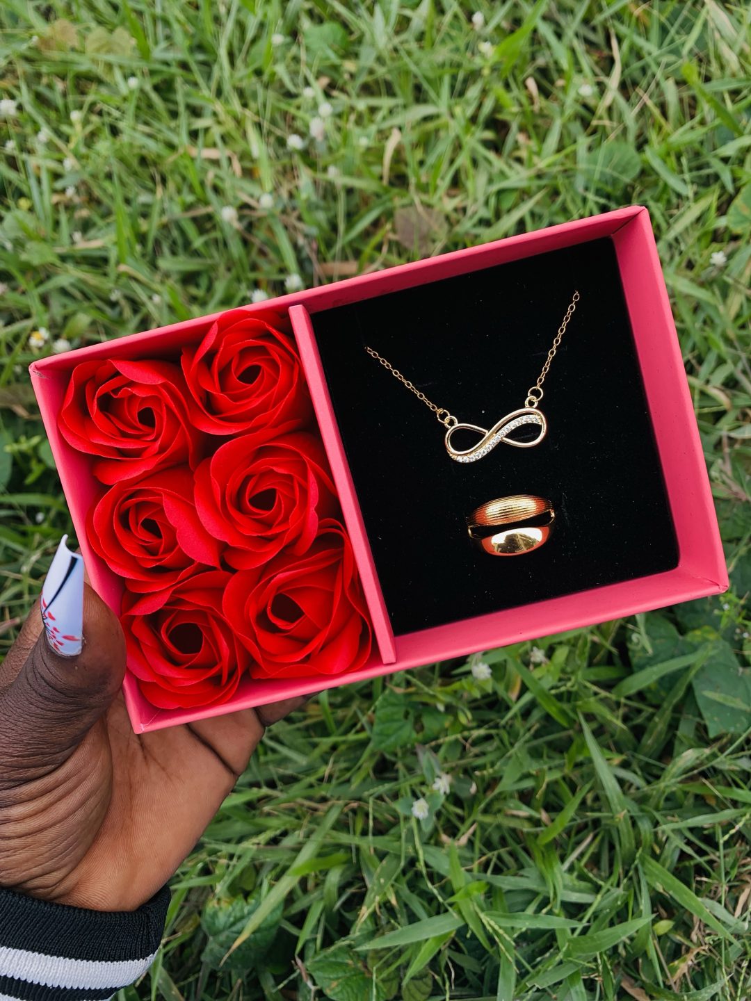 Dainty necklace and ring comes with paper box 002 - Image 2