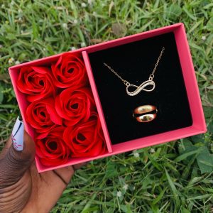 Dainty necklace and ring comes with paper box 002