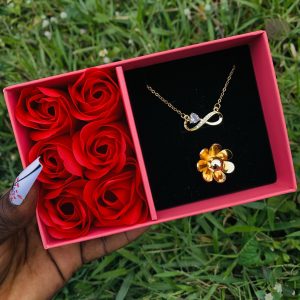 Dainty necklace and ring comes with paper box 004