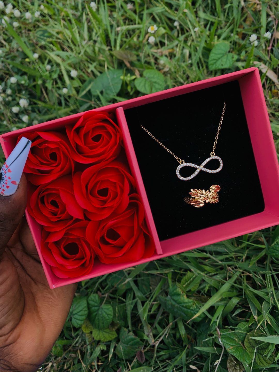 Dainty necklace and ring comes with paper box 001