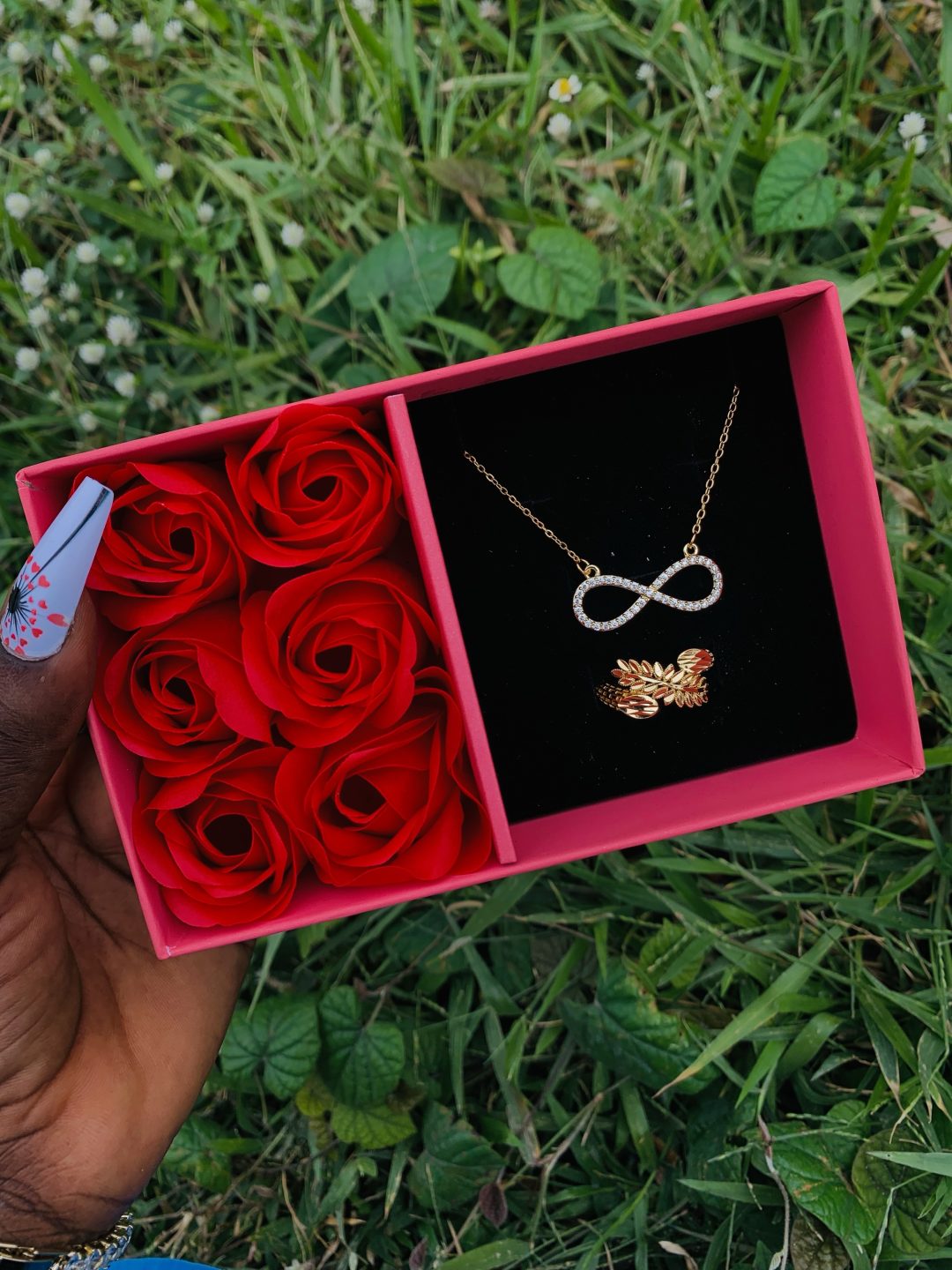 Dainty necklace and ring comes with paper box 001 - Image 2
