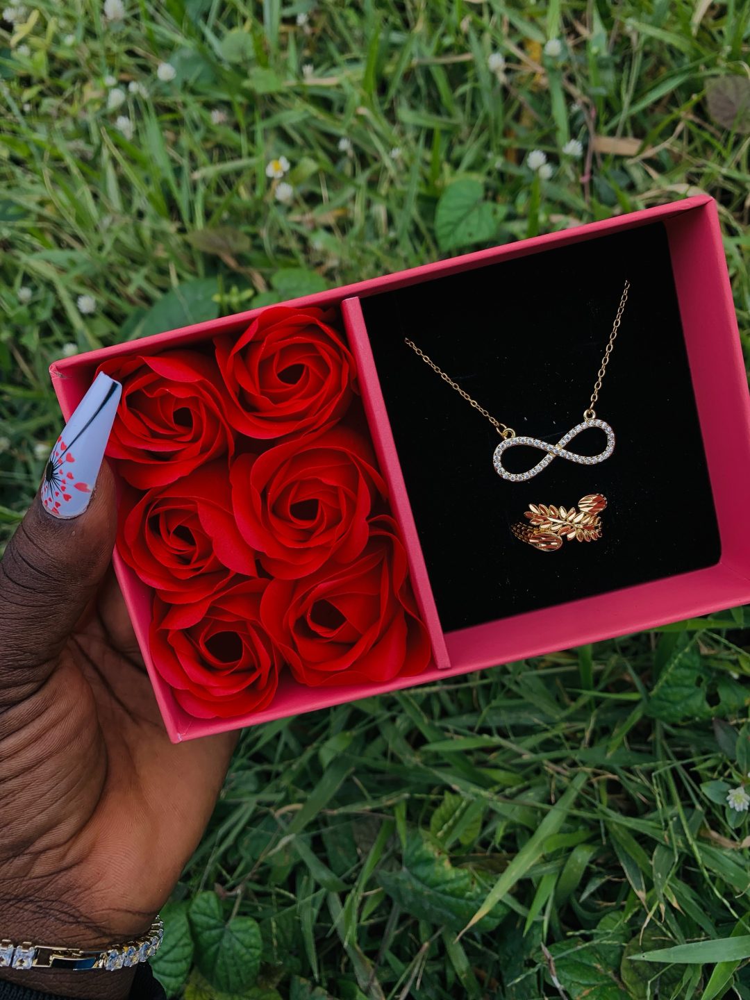 Dainty necklace and ring comes with paper box 001 - Image 3