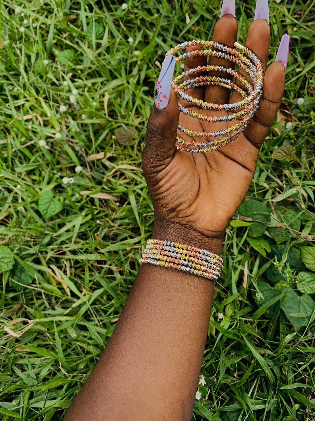 Three toned MD 5 roll spiral bangle - Image 2
