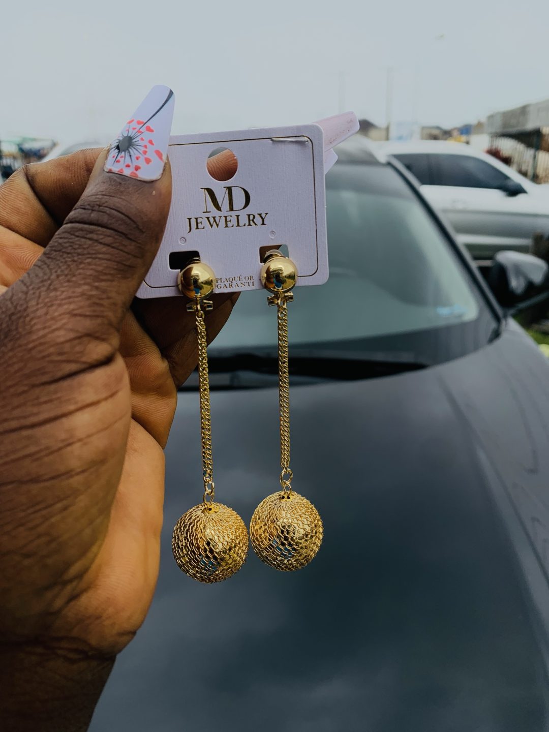 MD Gold dropping ball - Image 3