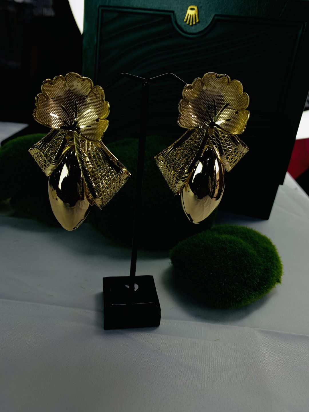 MD Bongos gold earring - Image 4