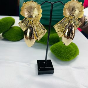 MD Bongos gold earring