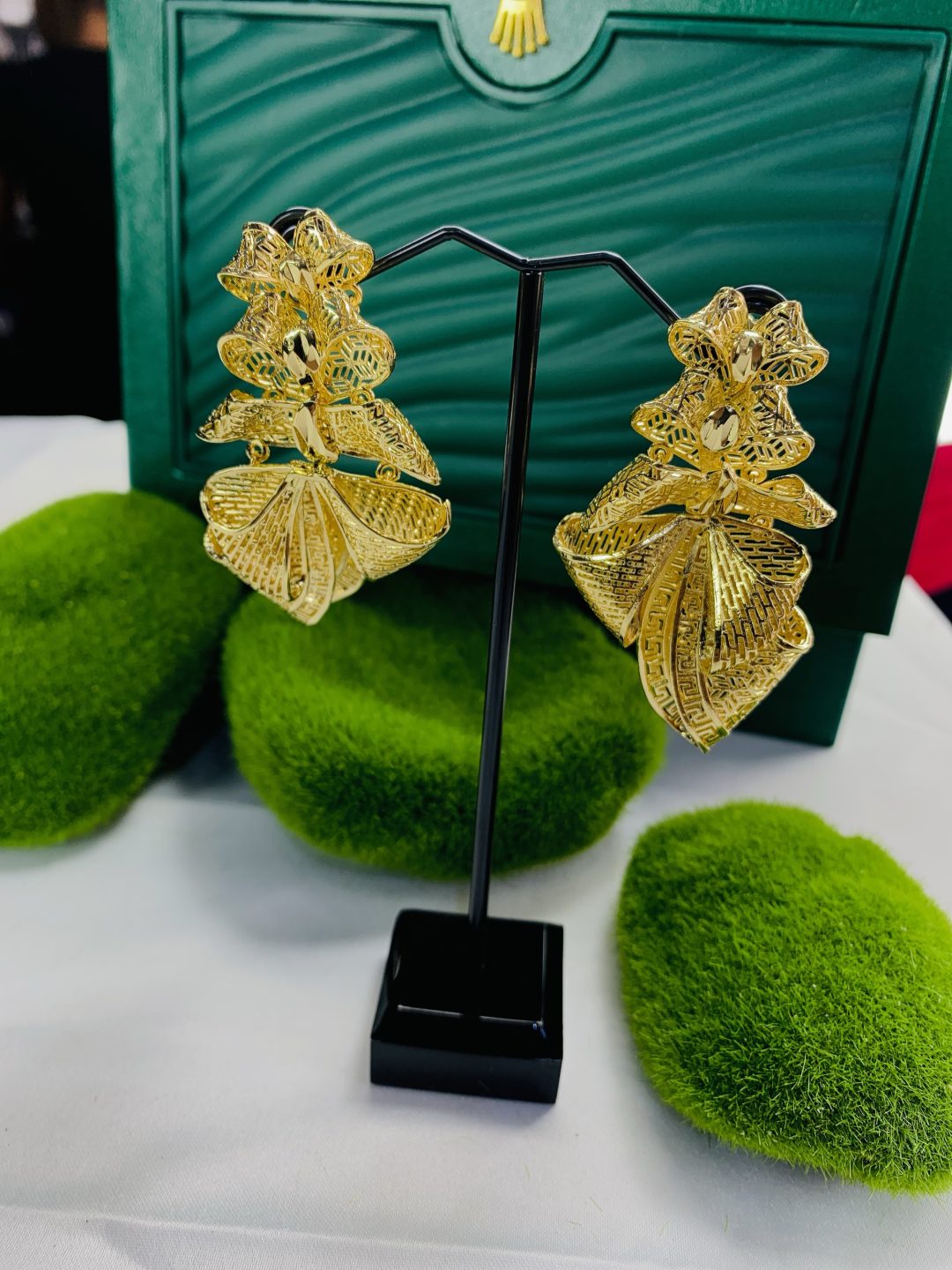 Yixin Bongos earrings