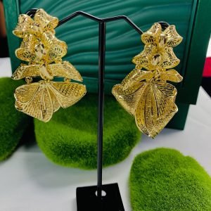 Yixin Bongos earrings