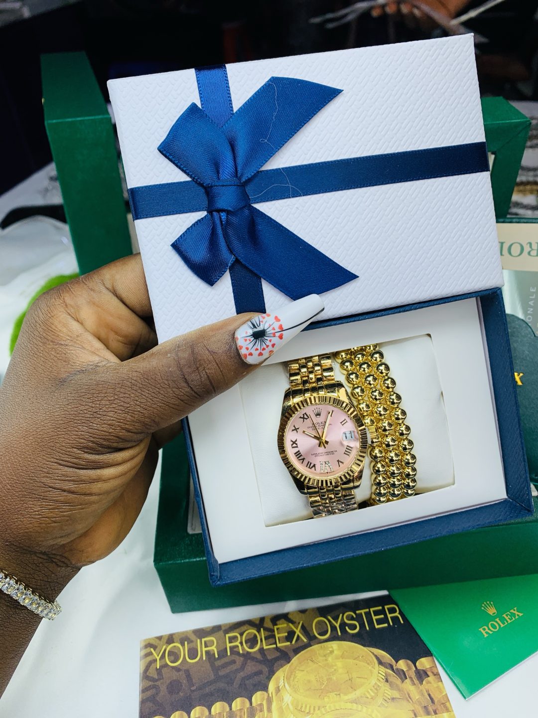 Rolex Gold pink face g Comes with exact box