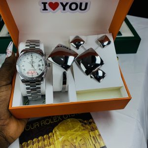 Rolex oyster silver face combo comes with big paper box