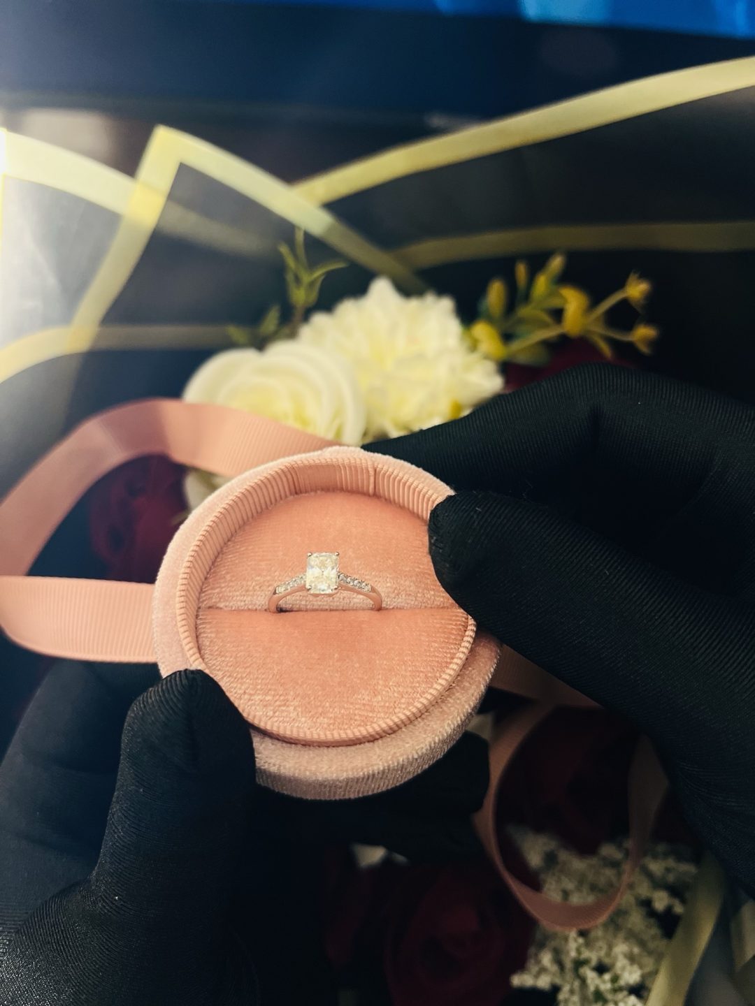 Moissanite ring 006 - Image 3