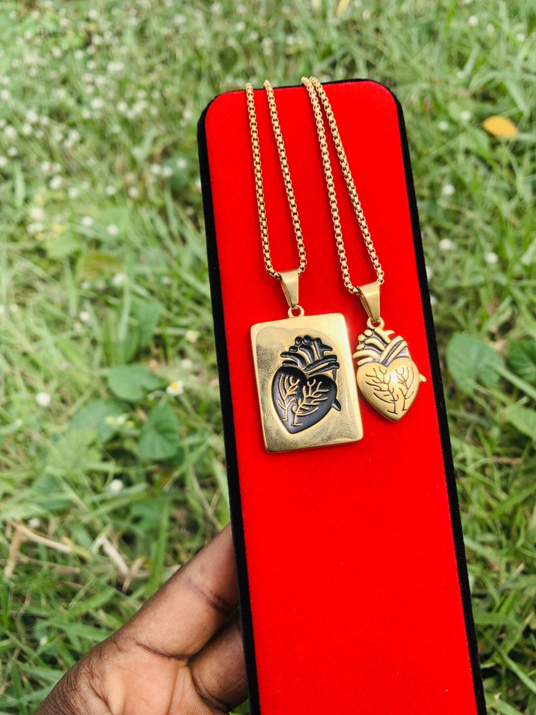 Anatomy gold necklace - Image 4