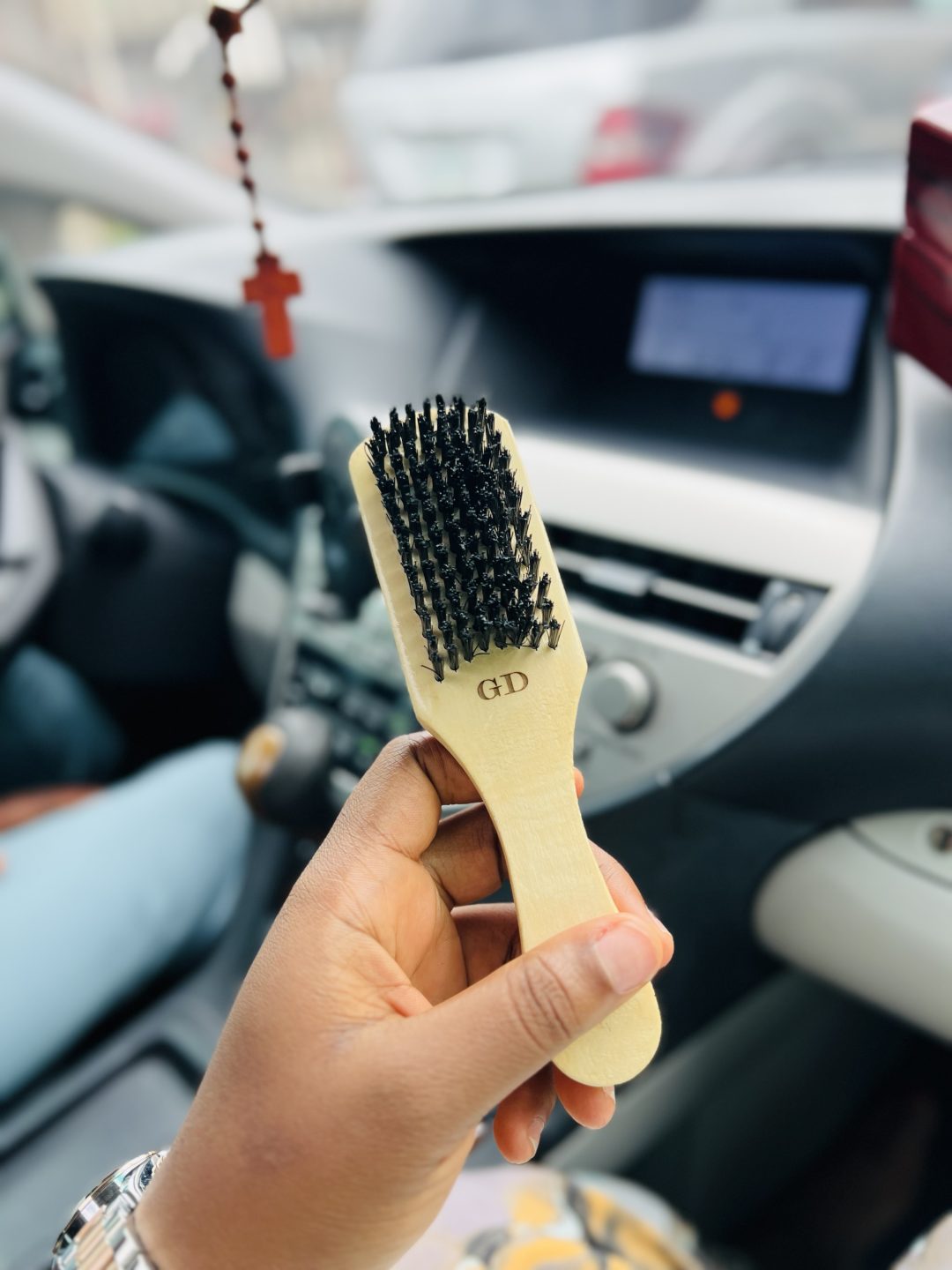 Engraved wooden beards/hair brush - Image 5