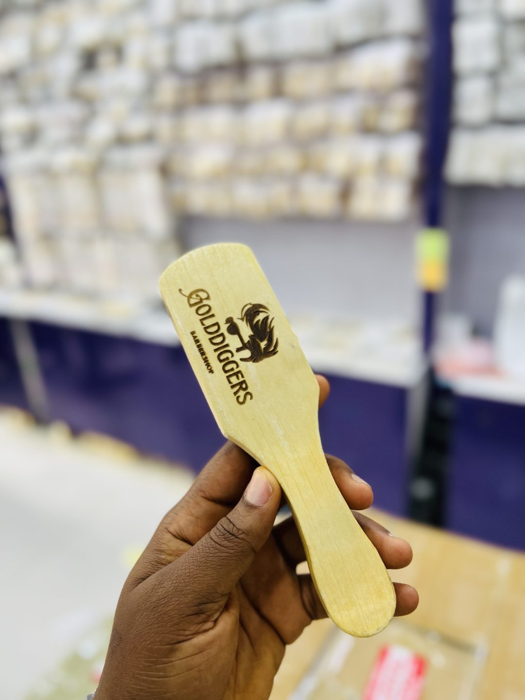 Engraved wooden beards/hair brush - Image 8