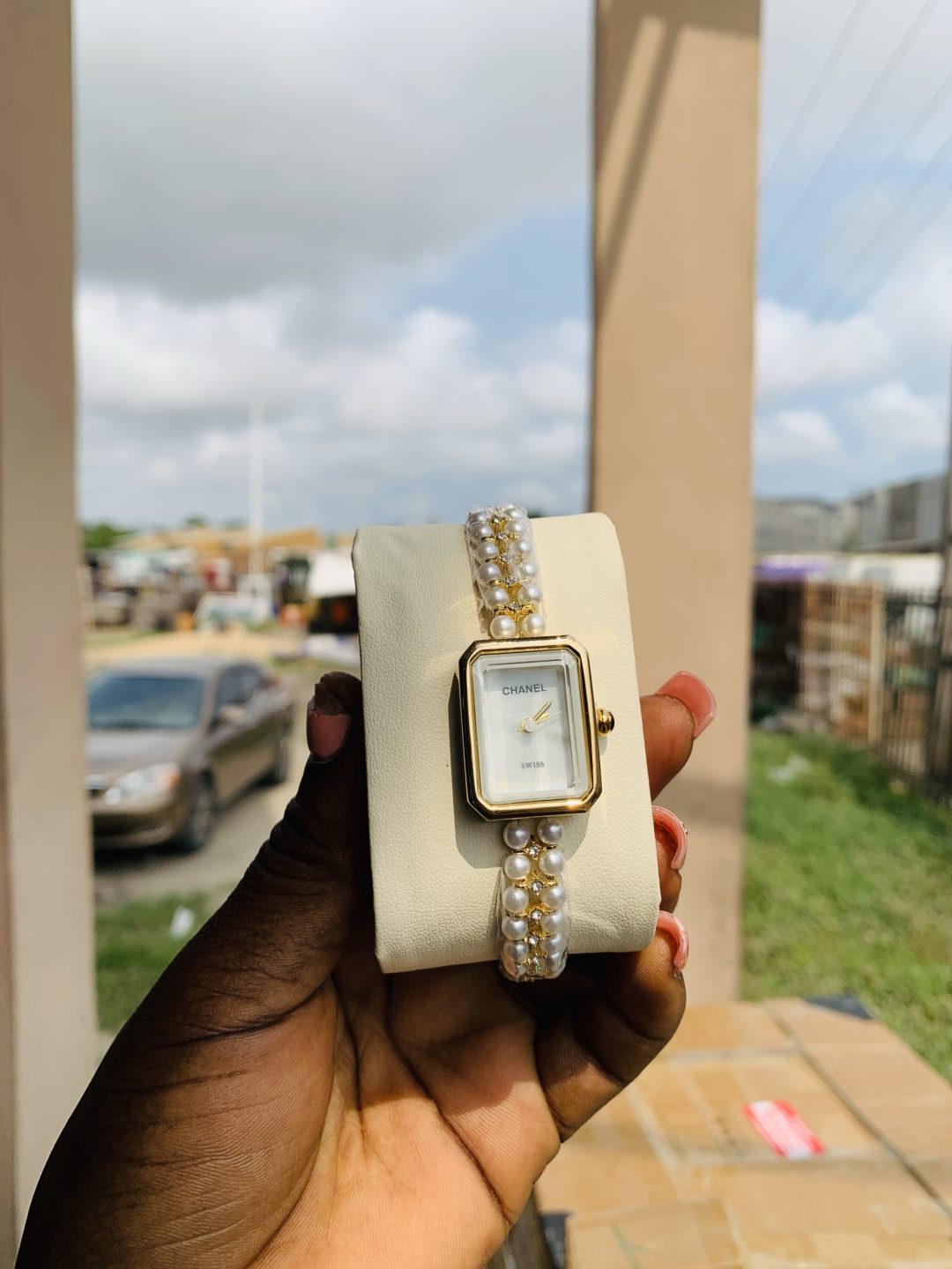 Channel pearl watch - Image 5