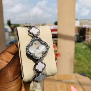 Van clef silver white face