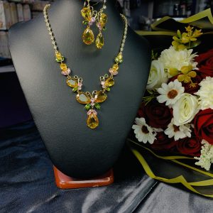 Multicolored fashion set 001