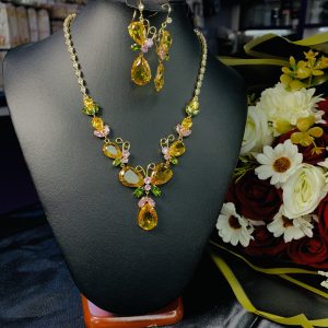 Multicolored fashion set 001