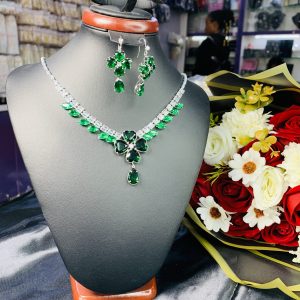 Bottle green stone fashion set 003
