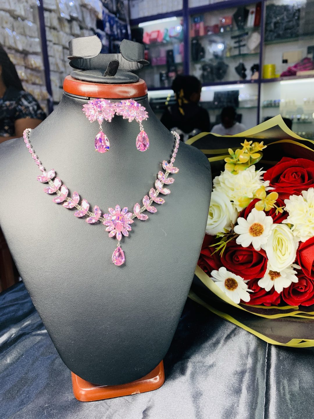 Pink stone flowered fashion set 006 - Image 3