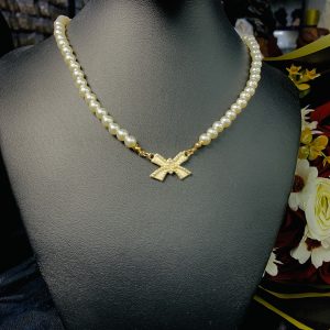 X pearl fashion necklace
