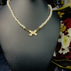 X pearl fashion necklace